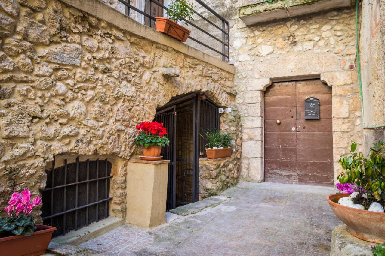Casa Vacanze Porta Manfredi Arce Buitenkant foto