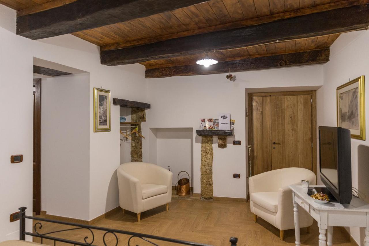 Casa Vacanze Porta Manfredi Arce Buitenkant foto